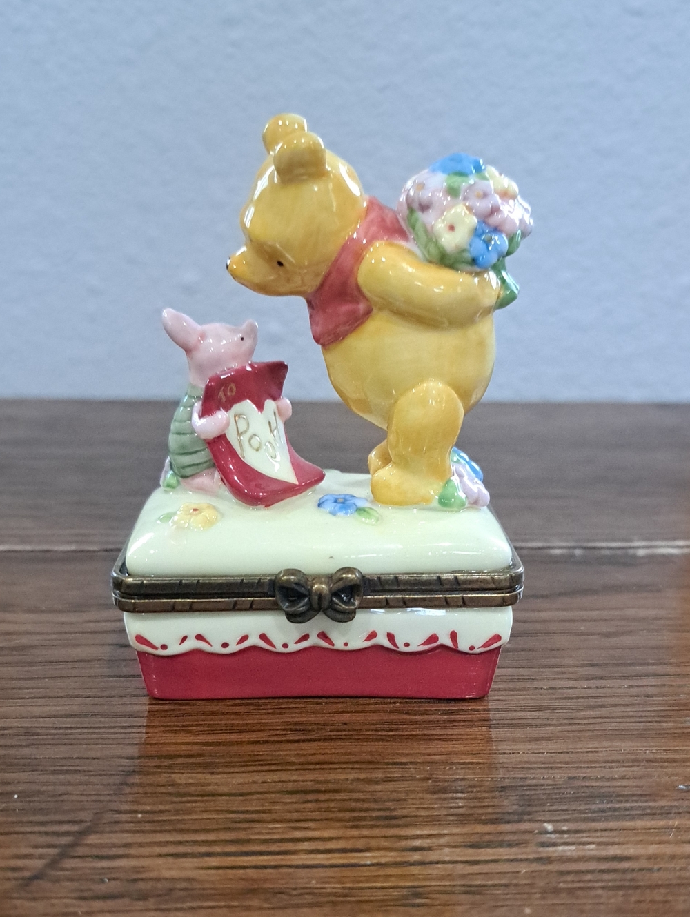 Midwest Of Cannon Falls - Winnie the Pooh & Piglet Porcelain Hinged Trinket Box